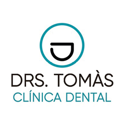 logo clinica dental doctors tomas